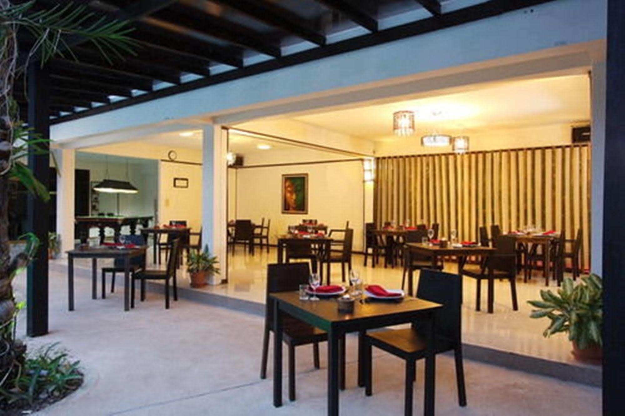Bamboo Beach Hotel & Spa Patong Exterior photo
